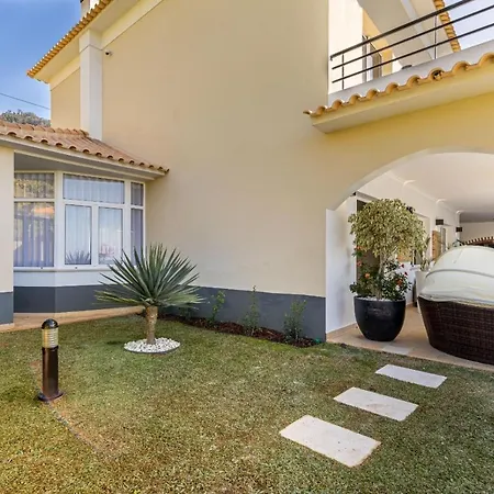 Luxury With Private Heated Pool, Garden And Views Of The Sea And Mountains Arco da Calheta (Madeira)