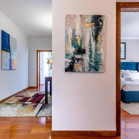 Villa Luxury With Private Heated Pool, Garden And Views Of The Sea And Mountains