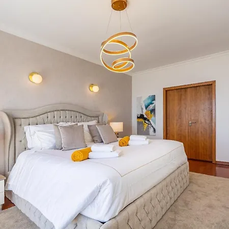 Luxury With Private Heated Pool, Garden And Views Of The Sea And Mountains Arco da Calheta (Madeira)