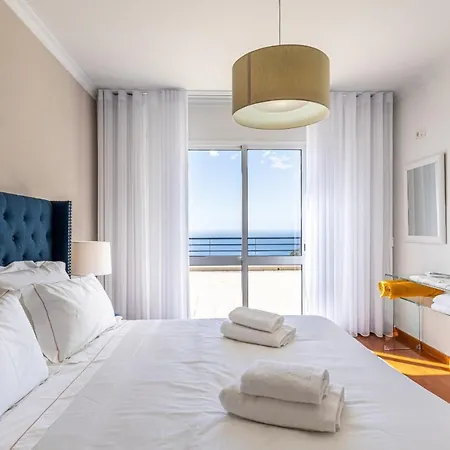 Luxury With Private Heated Pool, Garden And Views Of The Sea And Mountains * Arco da Calheta (Madeira)